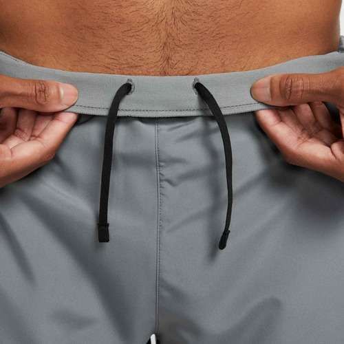 Men's Nike Dri-Fit Challenger 7" Brief-Lined shorts smoke grey/smoke grey/black