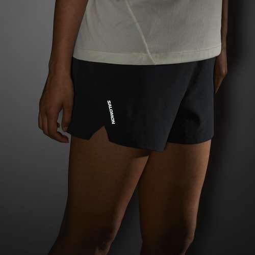 Women's running shorts Salomon SHAKEout Core 4" deep black