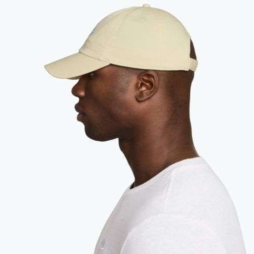 Baseball cap Nike Club Unstructured Futura Wash light khaki/sapphire