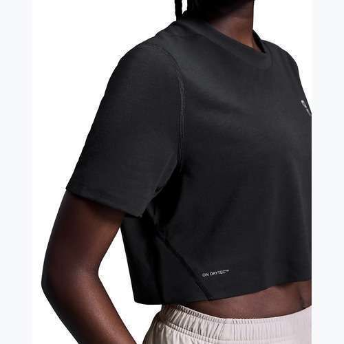Women's training T-shirt On Train-T Crop black