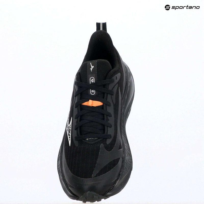 Women's running shoes Mizuno Neo Lumina black/white/black 9