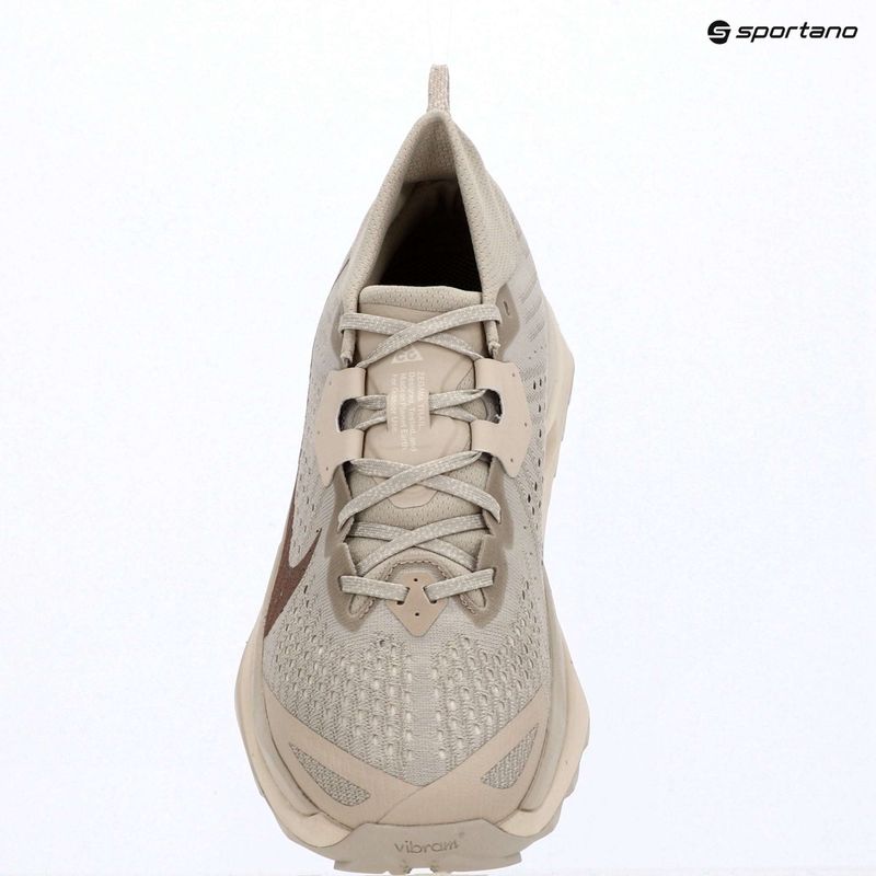 Women's running shoes Nike ACG Zegama cream ii/light orewood brown/diffused taupe 14