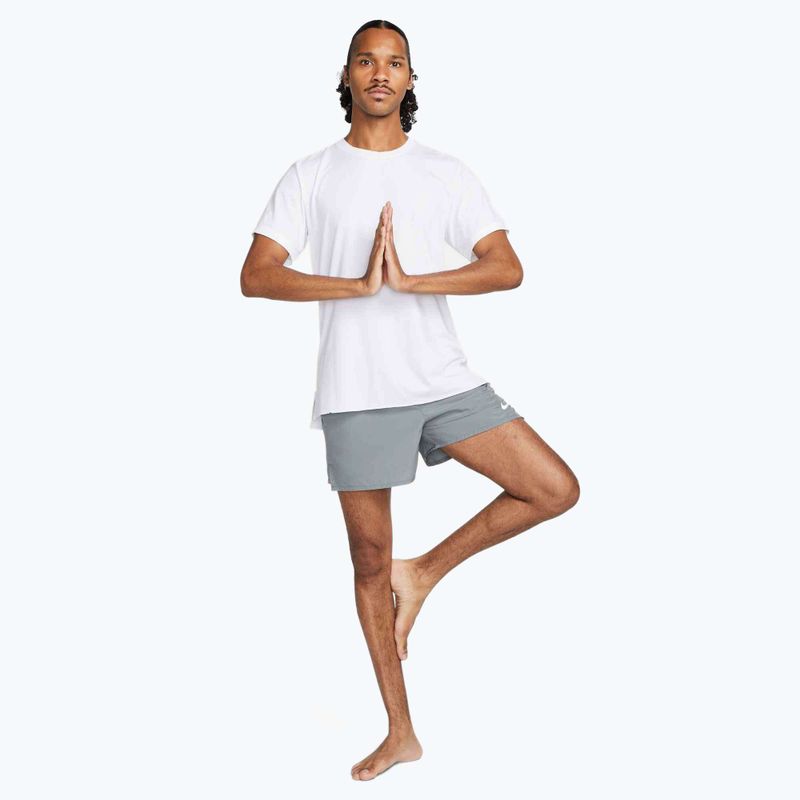 Men's Nike Dri-Fit Challenger 7" Brief-Lined shorts smoke grey/smoke grey/black 2