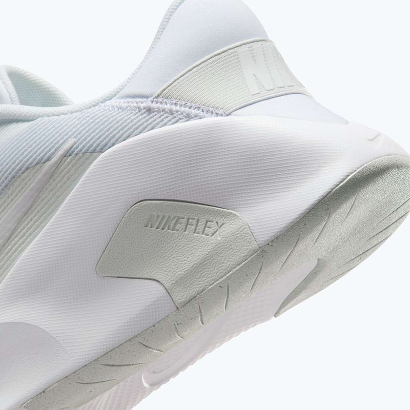 Men's training shoes Nike Flex Train white/photon dust/white 9