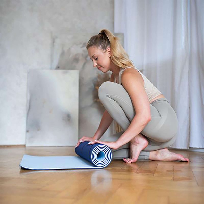 Yoga mat HMS YM10 8 mm dark blue 12