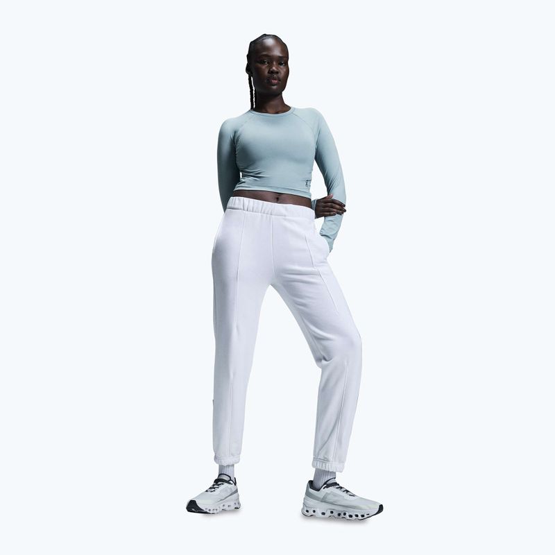 Women's trousers On Club white 4