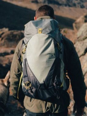 Trekking and hiking backpacks
