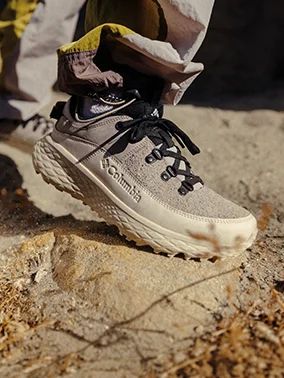 Low trekking boots